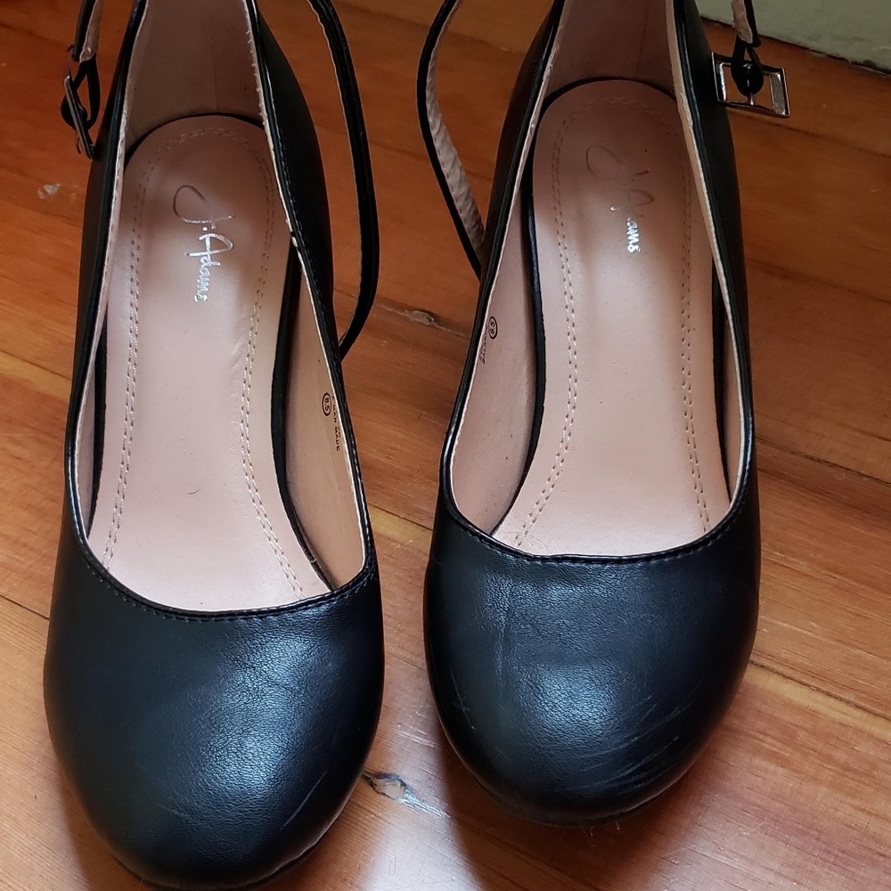 Black J. Adams Ankle Strap Pumps sz 8;5
